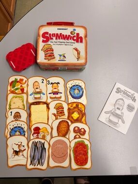 Slamwich Card Flipping Game Tin - Colorful Sandwich Pieces